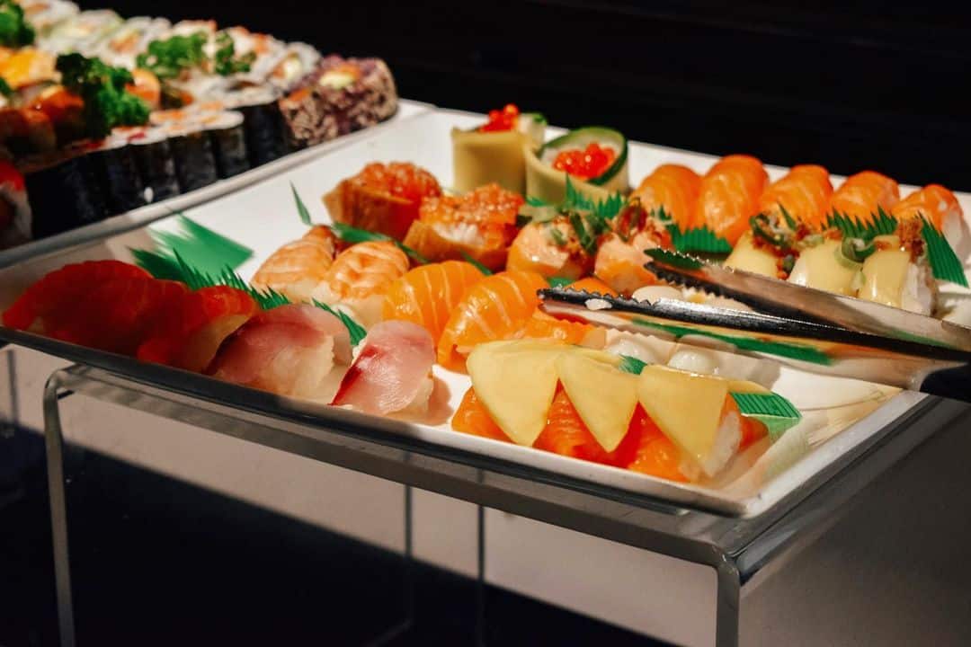 nourriture japon sushis