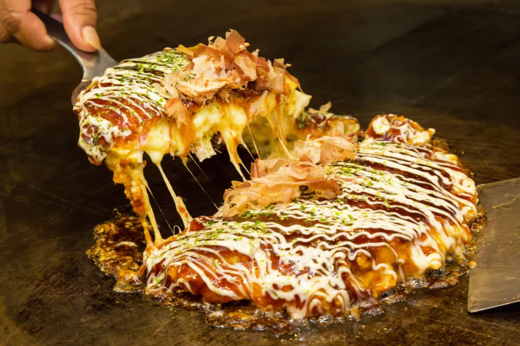 Okonomiyaki crêpe salée japonaise fromage