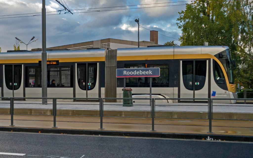 ligne 8 du tramway wagon à la station Roodebeek